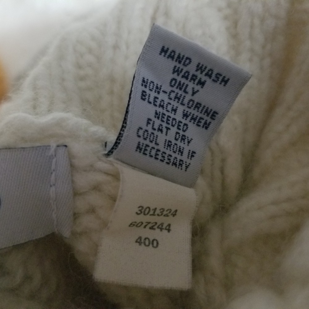 Sweater - Picture 3 of 4